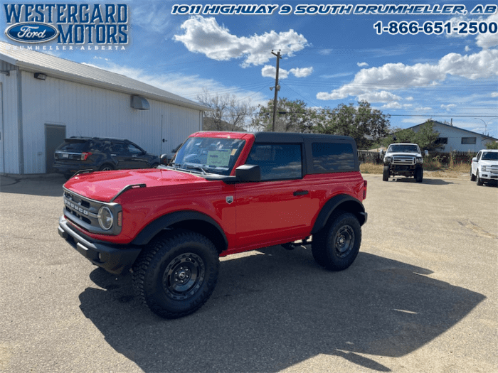 Used SUV 2024 Ford Bronco E7A Race Red