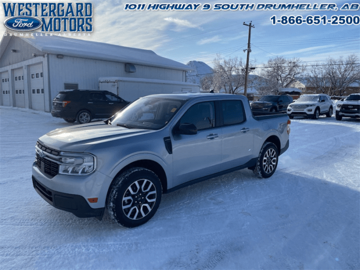 Used Crew Cab 2024 Ford Maverick W8S Iconic Silver Metallic