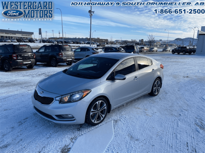 Used Sedan 2015 Kia Forte EX Silver