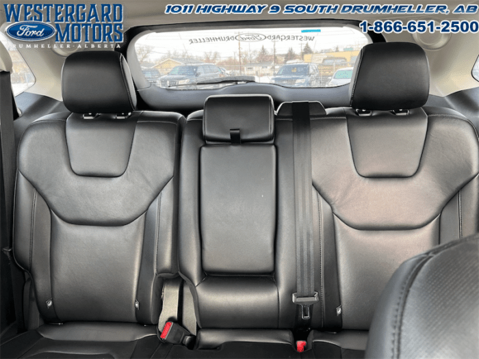 2022 Ford Edge Titanium  301A trim PKG - Image 11