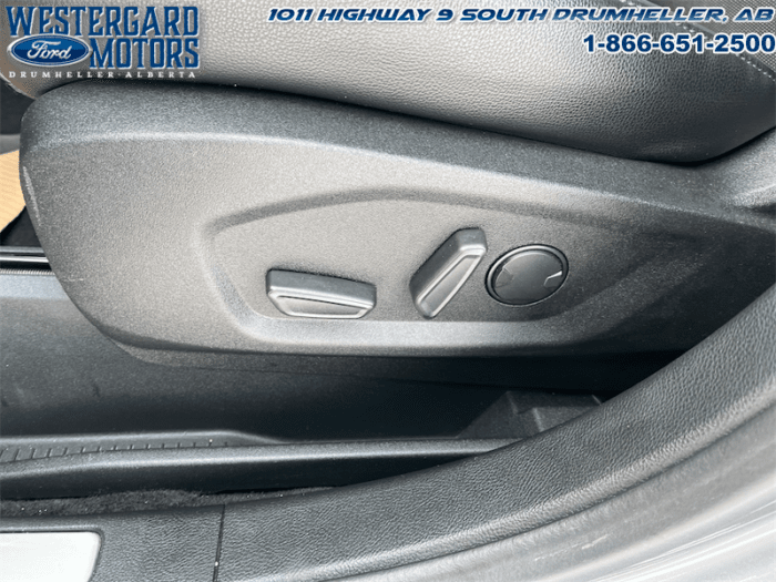 2022 Ford Edge Titanium  301A trim PKG - Image 25