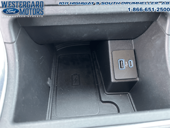 2022 Ford Edge Titanium  301A trim PKG - Image 8