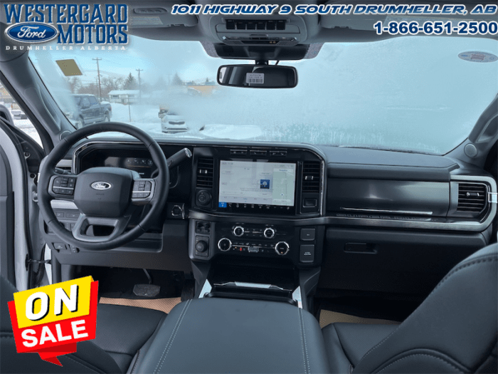 2024 Ford F-350 Super Duty Lariat  - Leather Seats - Image 23