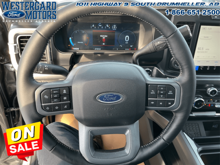 2024 Ford F-350 Super Duty Lariat  - Leather Seats - Image 27