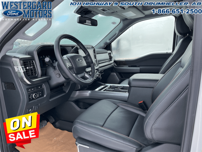 2024 Ford F-350 Super Duty Lariat  - Leather Seats - Image 3