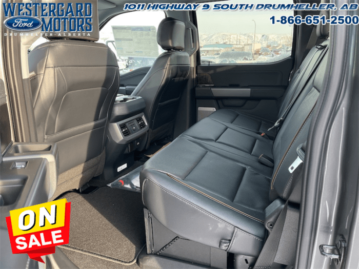 2024 Ford F-350 Super Duty Lariat  - Leather Seats - Image 7